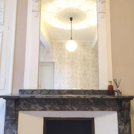 Apartment Le Chartrand- Centre-ville- Sejour Inoubliable! Carcassonne