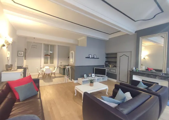 Le Chartrand- Centre-ville- Sejour Inoubliable! Апартаменты *